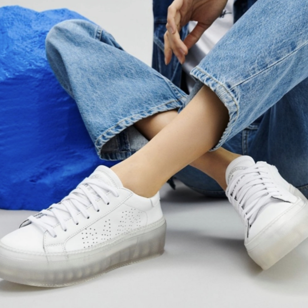 P448 'Louise' white/glass sneaker sz39